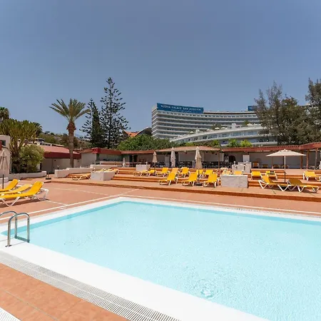Monte Rojo Atlantic View Apartment